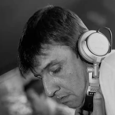 Dj Tolan